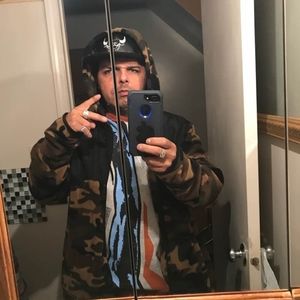 Meet your Posher, Luis